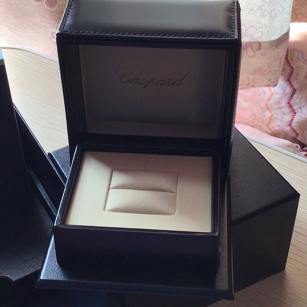 Authentic Chopard Ring Box And Outside Box. - image 2